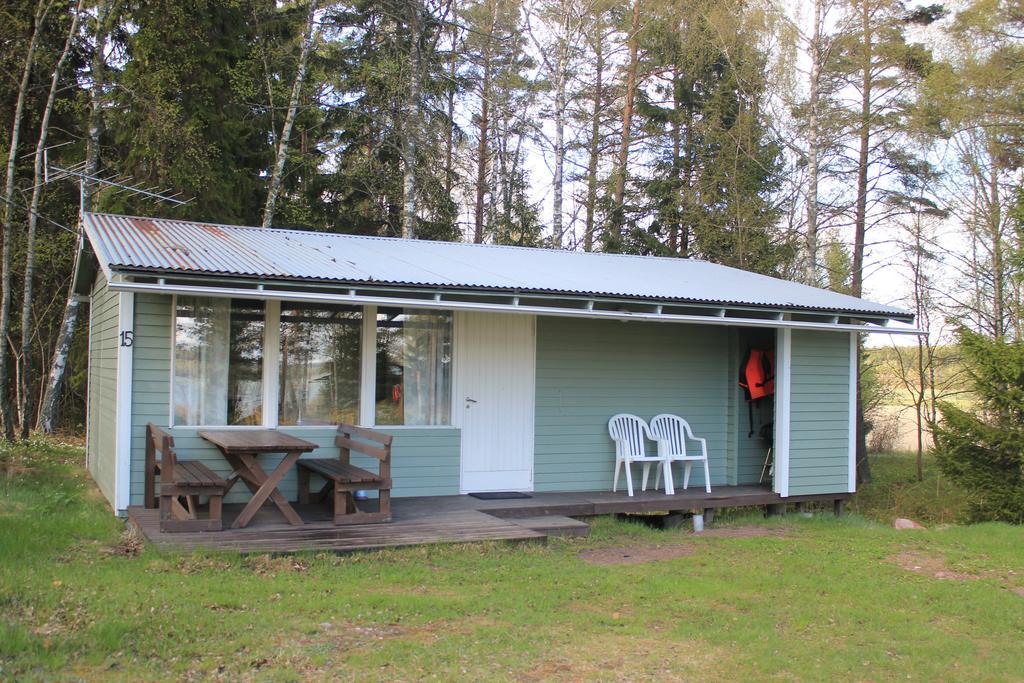 Hjortoe Stugor & Stockhus Finstrom الغرفة الصورة