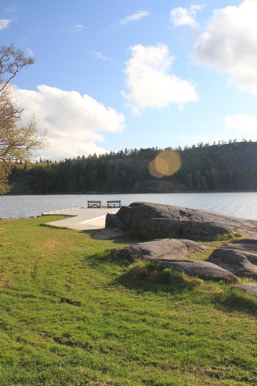 Hjortoe Stugor & Stockhus Finstrom الغرفة الصورة